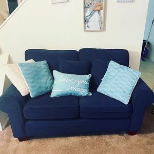 Sofa & loveseat
